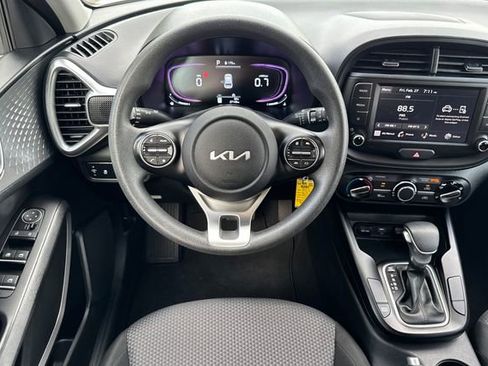 Used 2024 Kia Soul LX w/ Option Group 015 image 14