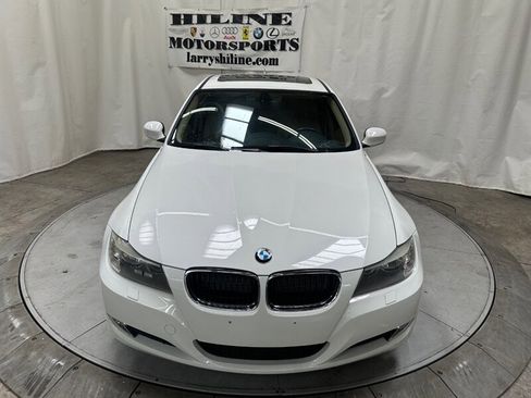 Used 2011 BMW 328i xDrive Sedan image 9