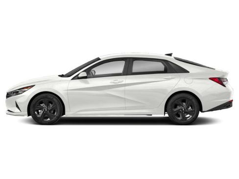 Used 2022 Hyundai Elantra SEL w/ Convenience Package FWD image 3