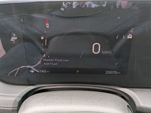 Used 2025 Buick Encore GX Preferred AWD/4WD image 17