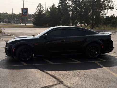 Used 2020 Dodge Charger Scat Pack RWD image 9