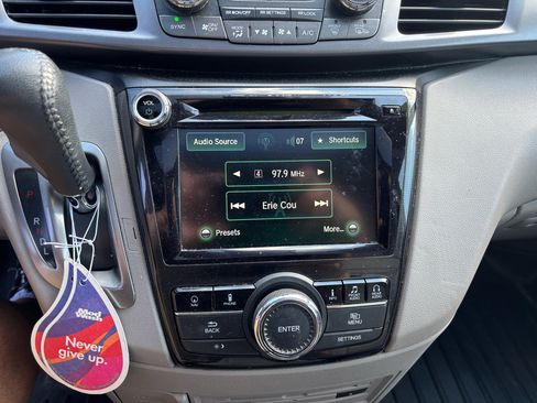 Used 2014 Honda Odyssey Touring image 24