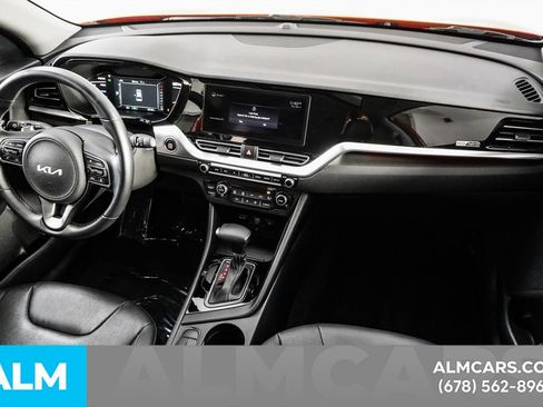 Used 2022 Kia Niro Touring Special Edition image 21