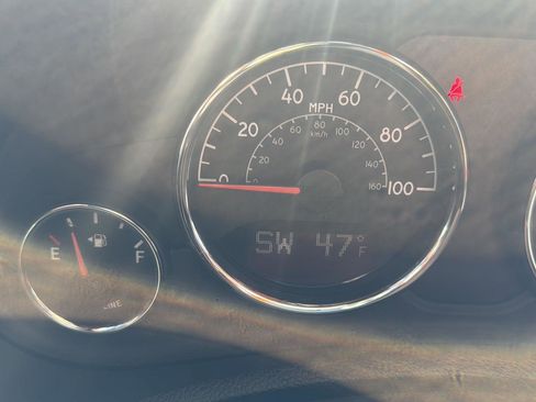 Used 2017 Jeep Wrangler Unlimited Rubicon image 5