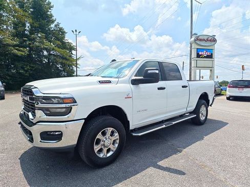 Used 2026 RAM 2500 Big Horn AWD/4WD image 1