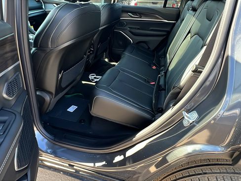 New 2026 Jeep Grand Cherokee Limited image 20