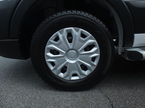 Used 2025 Ford Transit 250 Low Roof w/ Exterior Upgrade Package RWD image 9