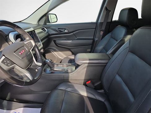 Used 2018 GMC Acadia SLT image 12