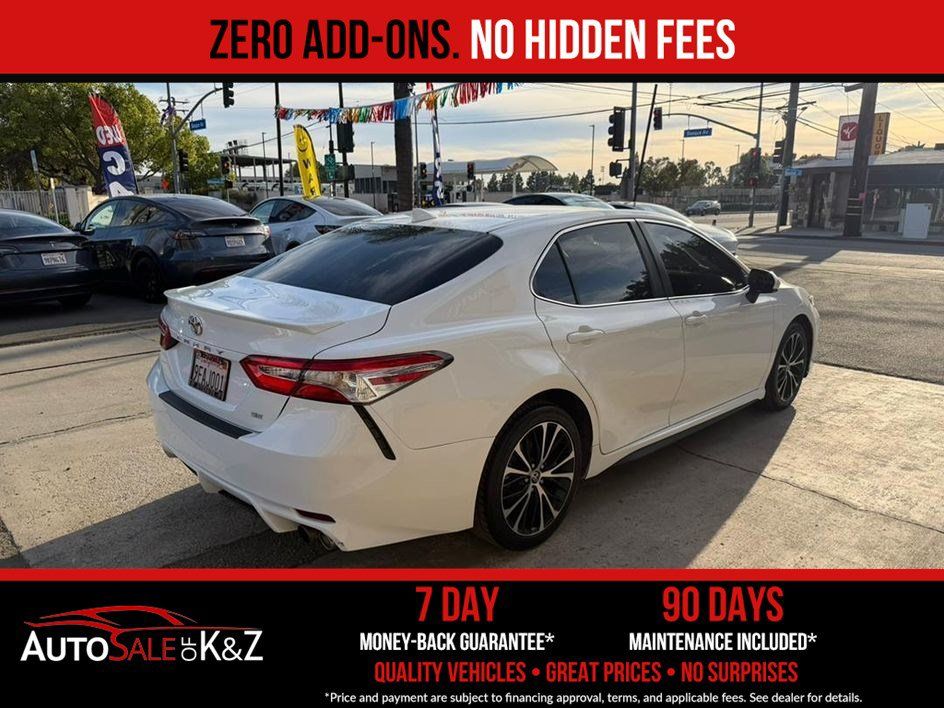Used 2020 Toyota Camry SE FWD image 14