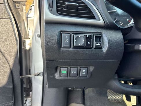 Used 2017 Nissan Sentra SV image 12