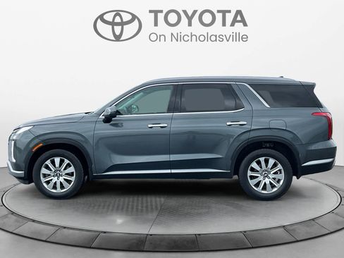 Used 2023 Hyundai Palisade SEL AWD/4WD image 3