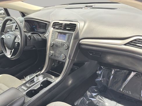 Used 2020 Ford Fusion S FWD image 11