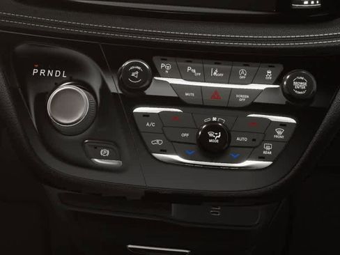 New 2026 Chrysler Pacifica Select image 24