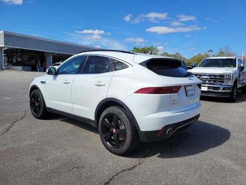 Used 2021 Jaguar E-PACE SE image 4