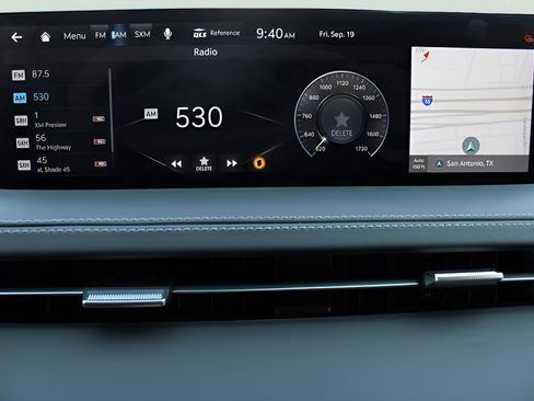 Used 2024 Genesis GV70 2.5T w/ Sport Prestige Package image 20