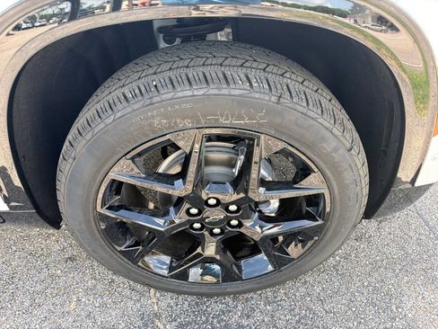 New 2026 Chevrolet Traverse RS FWD image 11
