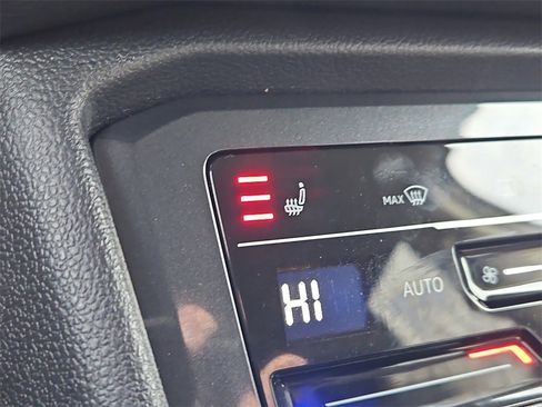 Used 2024 Volkswagen Tiguan Wolfsburg Edition image 18