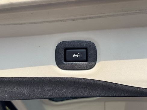 Used 2014 Nissan Rogue SL AWD/4WD image 6