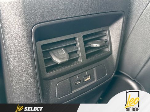 Used 2024 GMC Canyon Denali AWD/4WD image 29