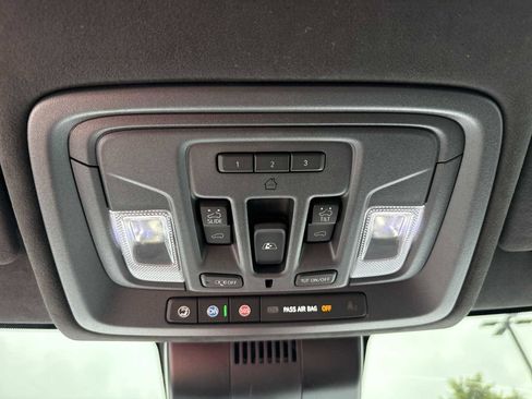 Used 2024 GMC Sierra 1500 AT4X image 21