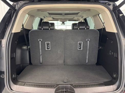 Used 2022 GMC Acadia Denali w/ Black Diamond Edition image 26