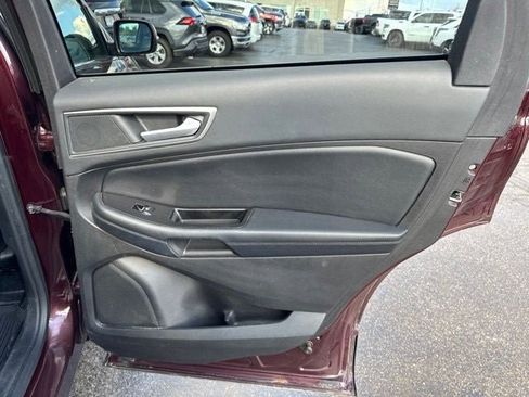 Used 2017 Ford Edge SEL w/ Equipment Group 201A AWD/4WD image 22