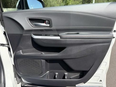 Used 2026 Toyota Sienna Limited FWD image 14