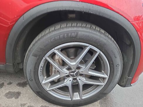 Used 2018 Mercedes-Benz GLC 43 AMG 4MATIC image 2