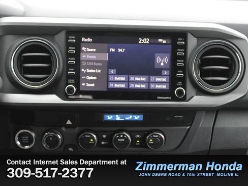 Used 2022 Toyota Tacoma TRD Off-Road image 13