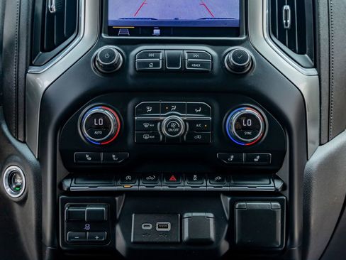 Used 2019 Chevrolet Silverado 1500 RST w/ All-Star Edition AWD/4WD image 26