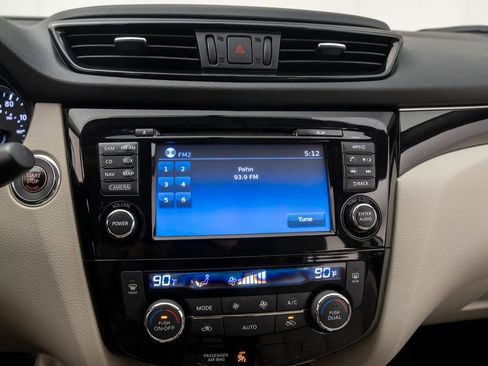 Used 2018 Nissan Rogue Sport SL image 24