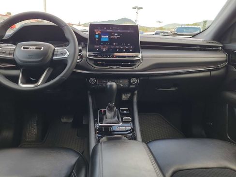 Used 2023 Jeep Compass Altitude w/ Sun and Sound Group image 18