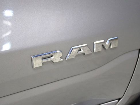 Used 2019 RAM 1500 Big Horn image 34