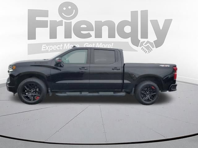 Used 2023 Chevrolet Silverado 1500 RST w/ Redline Edition AWD/4WD image 2