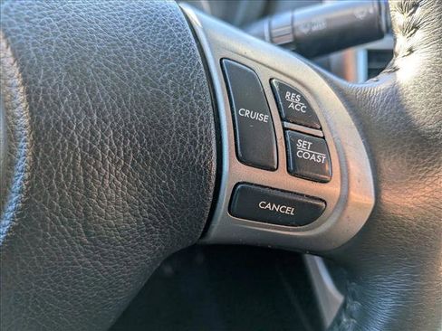 Used 2011 Subaru Impreza 2.5i Premium w/ PWR Moonroof Value Pkg image 18