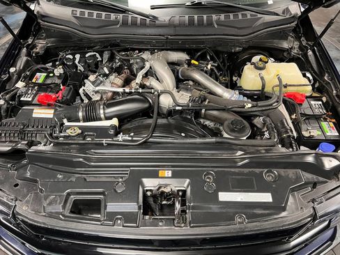 Used 2022 Ford F250 Lariat w/ Lariat Value Package image 19