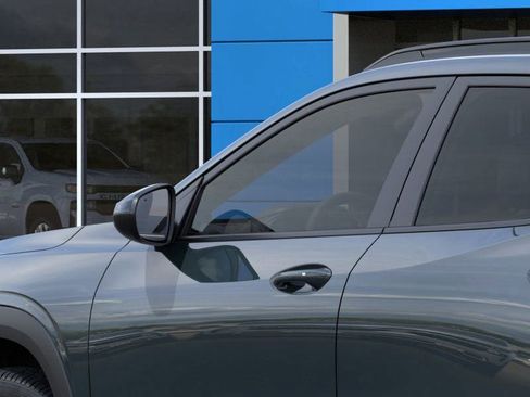 New 2026 Chevrolet Trax LT w/ Sunroof Package image 12