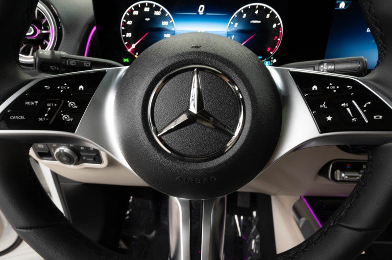 New 2026 Mercedes-Benz GLB 250 4MATIC image 27