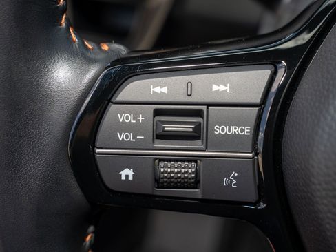 Certified 2025 Honda HR-V Sport image 27