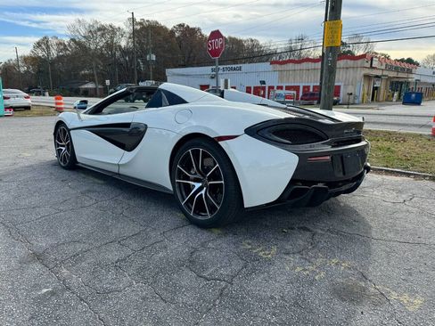 Used 2019 McLaren 570S Spider image 3
