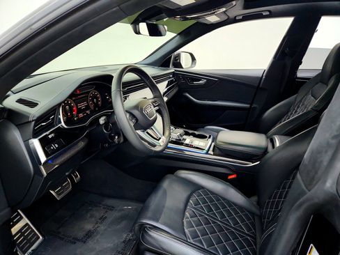 Used 2023 Audi SQ8 Prestige image 11