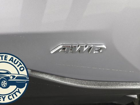 Used 2020 Toyota RAV4 XLE image 24