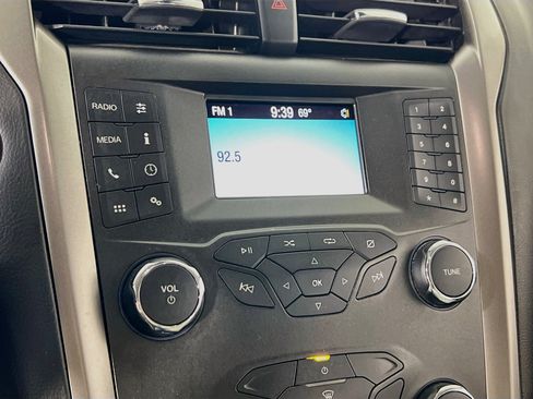 Used 2020 Ford Fusion S FWD image 14