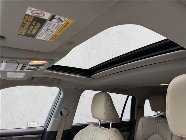 Used 2021 Toyota Highlander Limited AWD/4WD image 10