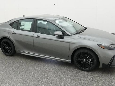 New 2026 Toyota Camry SE FWD image 12