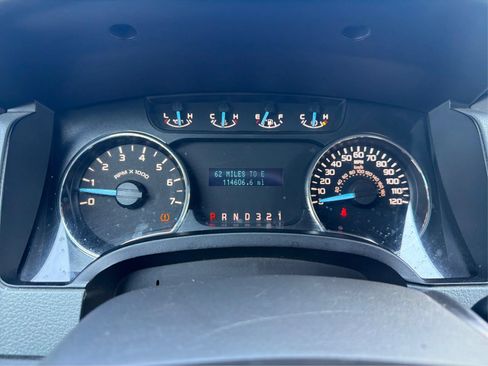 Used 2011 Ford F150 XLT AWD/4WD image 23