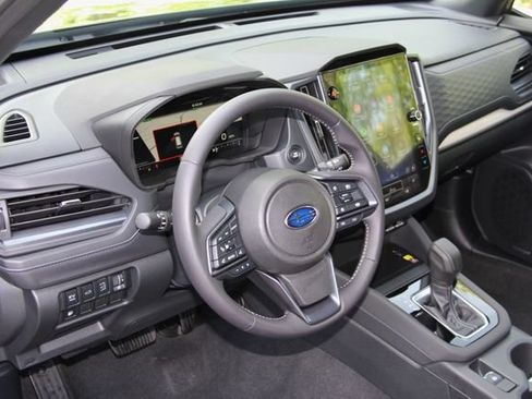 Used 2025 Subaru Forester Limited AWD/4WD image 21