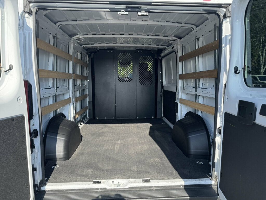 Used 2025 RAM ProMaster 2500 w/ U-Haul Equipment Group FWD image 8