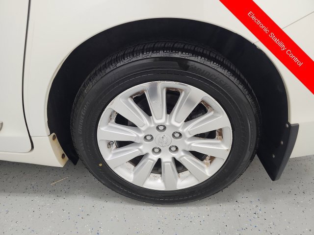 Used 2013 Toyota Sienna Limited w/ Premium Pkg AWD/4WD image 10