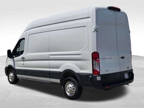 Used 2025 Ford Transit 250 148 High Roof AWD image 18